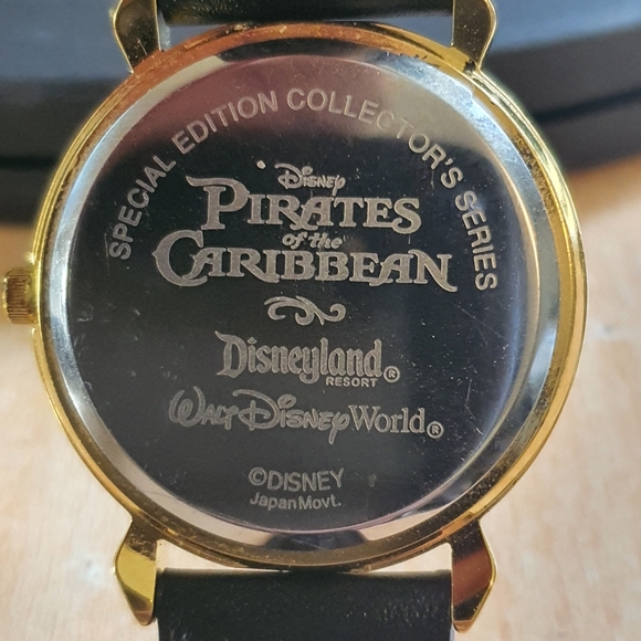 Disney's Pirates Of The Caribbean Special Edition Collector's Series Men's Watch - Picture 5 of 5